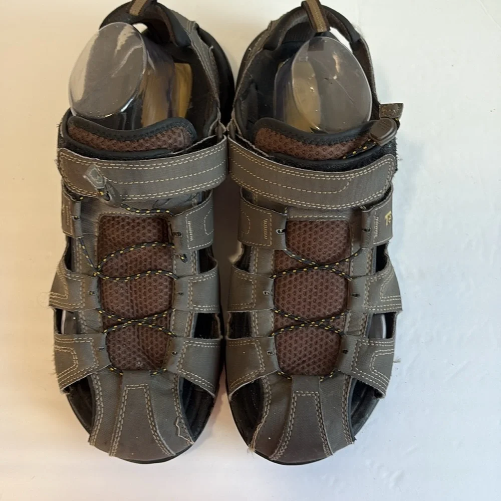 Teva Forebay Hiking Fisherman Sandals